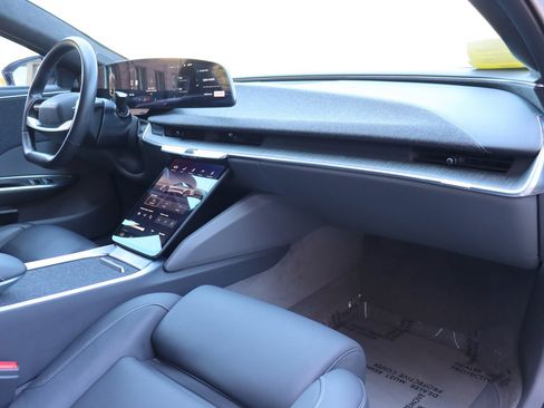 Used 2024 Lucid Air Touring AWD/4WD image 21