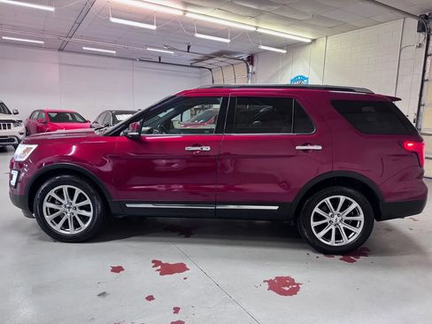 Used 2017 Ford Explorer Limited image 6