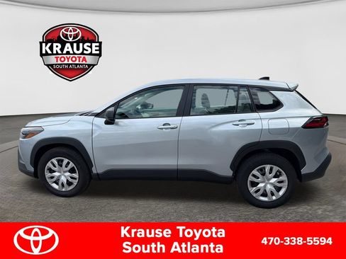 Used 2026 Toyota Corolla Cross L FWD image 8