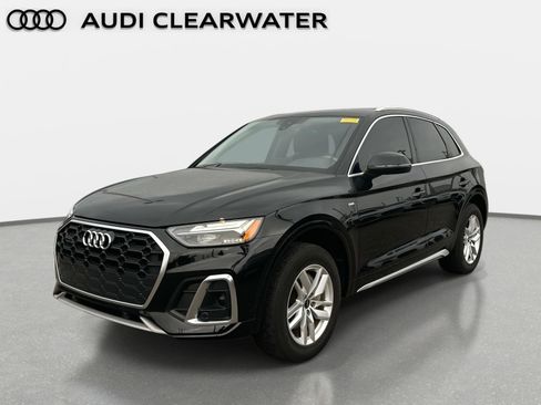 Used 2023 Audi Q5 2.0T Premium w/ Convenience Package image 1