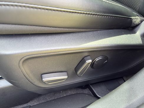 New 2025 Ford Escape SE image 14