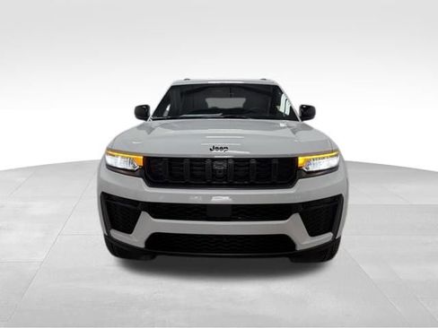 New 2026 Jeep Grand Cherokee L 4WD image 3