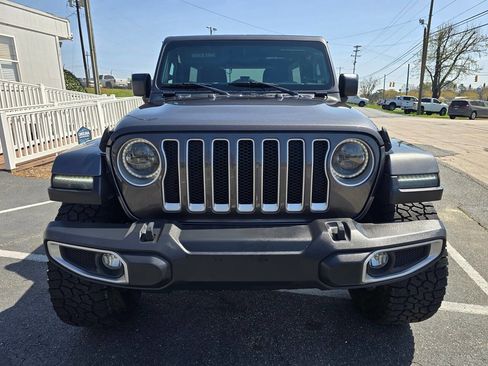Used 2018 Jeep Wrangler Unlimited Sahara image 9