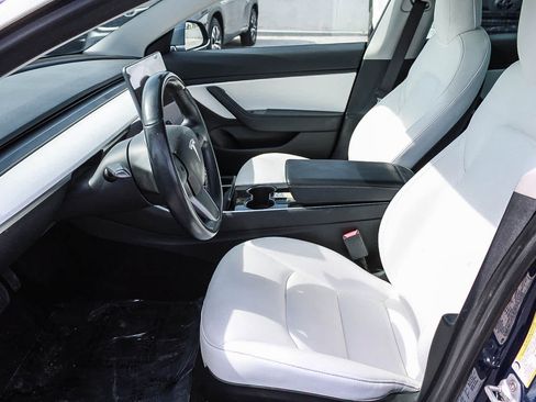 Used 2018 Tesla Model 3 Long Range AWD/4WD image 18