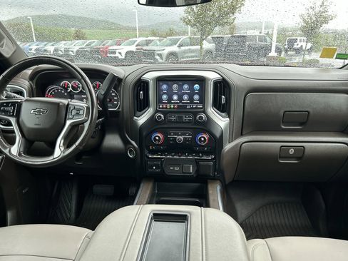 Used 2021 Chevrolet Silverado 1500 RST AWD/4WD image 18