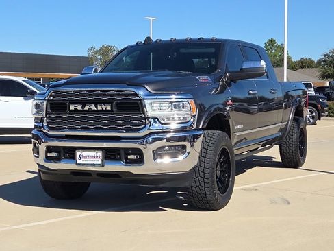 Used 2022 RAM 3500 Limited image 3