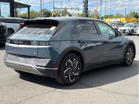 Used 2024 Hyundai Ioniq 5 SEL AWD/4WD image 3