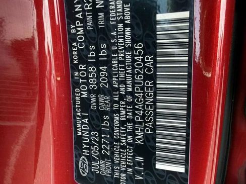 Used 2023 Hyundai Elantra Limited FWD image 18