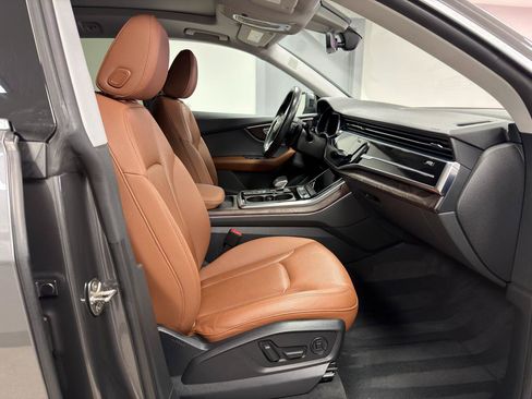 Used 2020 Audi Q8 Premium Plus AWD/4WD image 10