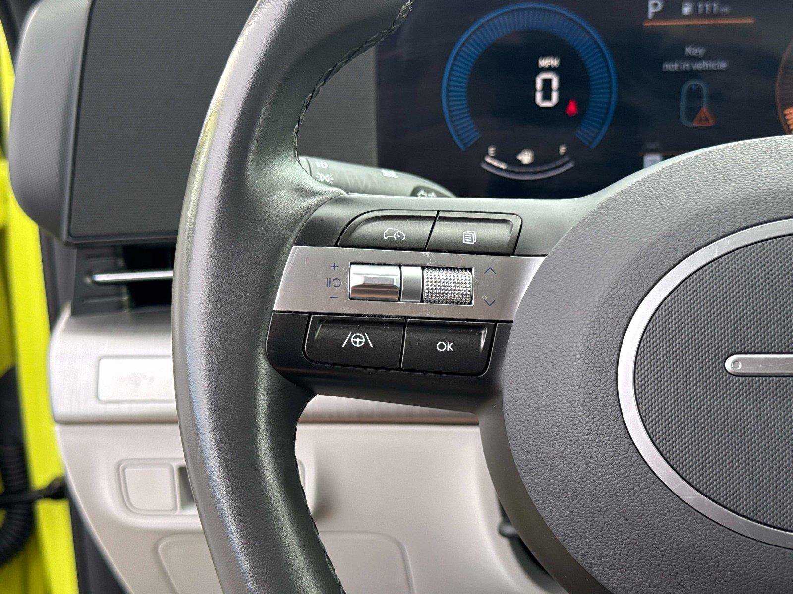 Used 2025 Hyundai Kona SEL FWD image 30