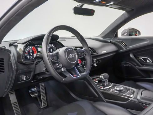 Used 2020 Audi R8 V10 performance image 4