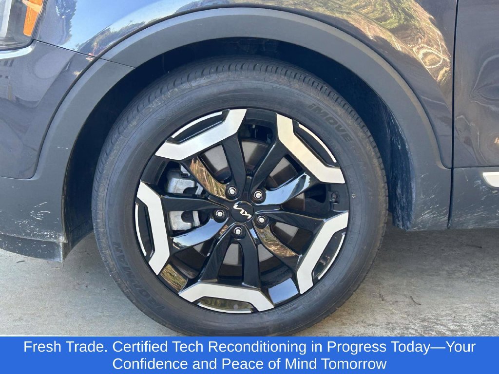 Used 2025 Kia Telluride S FWD image 4