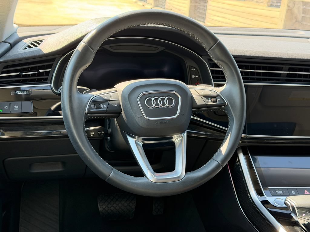 Used 2019 Audi Q8 Premium Plus AWD/4WD image 15