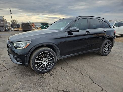 Used 2022 Mercedes-Benz GLC 300 4MATIC image 2
