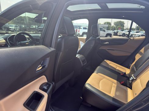 Certified 2022 Chevrolet Equinox Premier AWD/4WD image 30