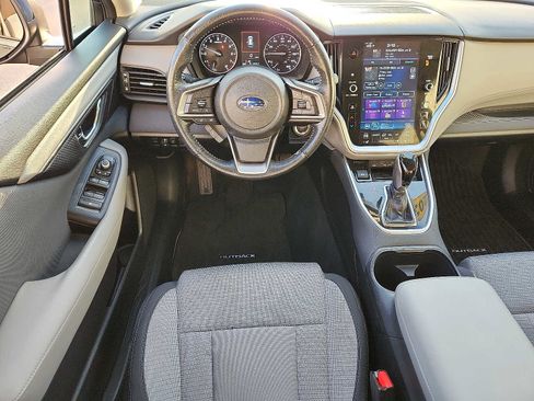 Used 2022 Subaru Outback Premium image 11