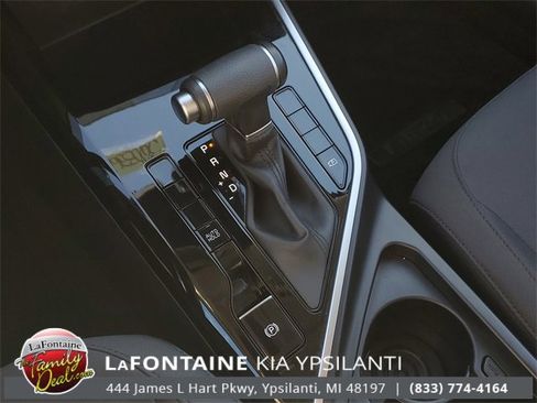 Certified 2025 Kia Niro LX image 25