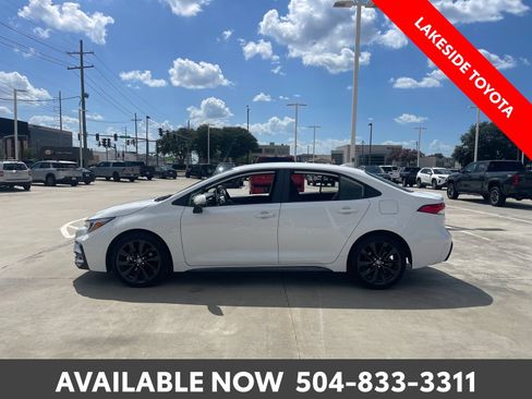 Certified 2026 Toyota Corolla SE w/ SE Premium Package FWD image 2