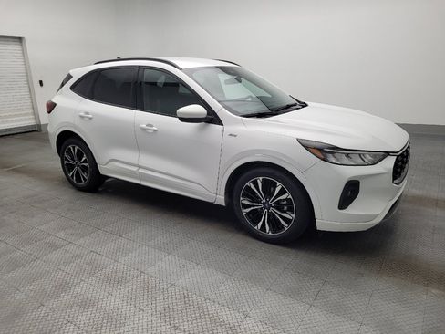 Used 2023 Ford Escape ST-Line Select image 11