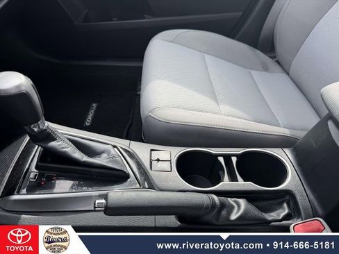 Used 2016 Toyota Corolla LE image 17