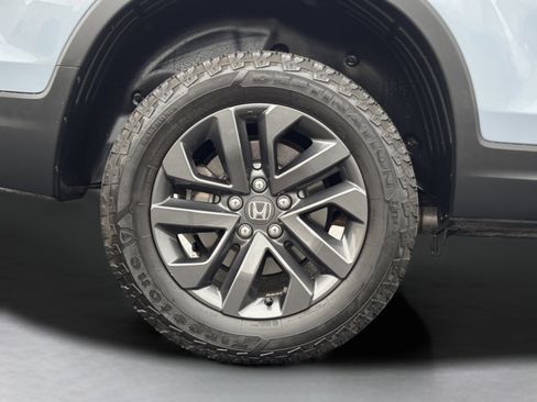 Certified 2023 Honda Ridgeline Sport image 9