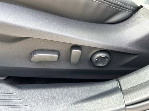 New 2025 Subaru Outback Limited image 10