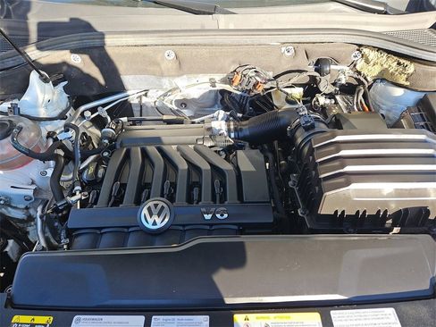 Certified 2022 Volkswagen Atlas SE w/ Panoramic Sunroof Package image 36