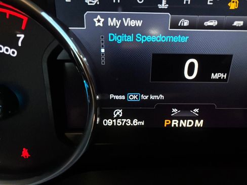 Used 2019 Ford Expedition Max Platinum image 9