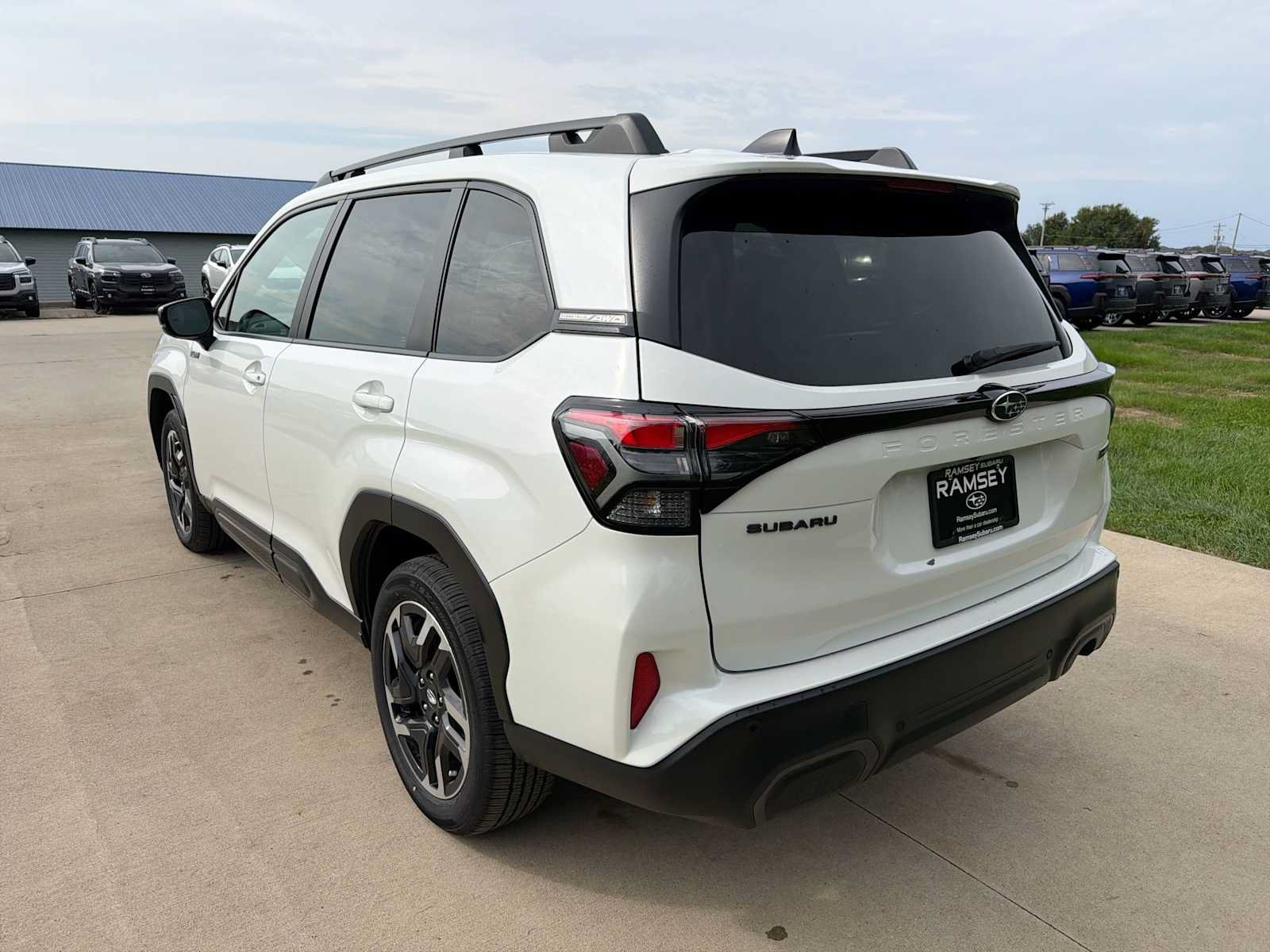 New 2026 Subaru Forester Touring AWD/4WD image 4