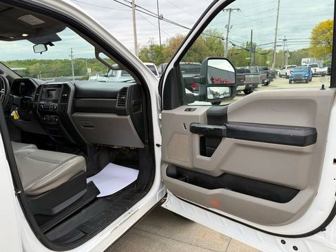 Used 2019 Ford F250 XL w/ Power Equipment Group AWD/4WD image 30
