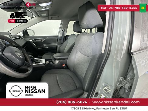 Used 2020 Toyota RAV4 XLE image 15