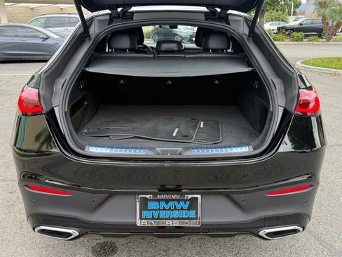 Used 2025 Mercedes-Benz GLC 300 4MATIC image 17