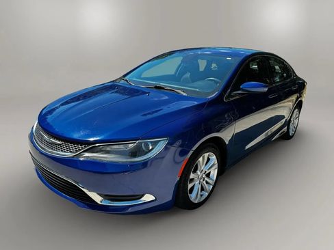 Used 2016 Chrysler 200 Limited FWD image 4
