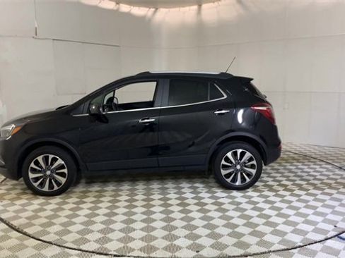 Used 2022 Buick Encore Preferred w/ Safety Package image 5