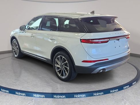 Used 2023 Lincoln Corsair AWD w/ Equipment Group 101A image 8