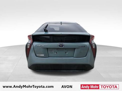 Used 2016 Toyota Prius Four image 5