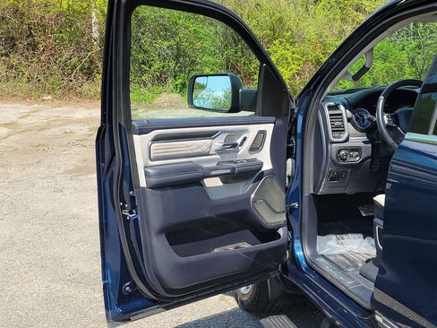 Used 2022 RAM 1500 Limited AWD/4WD image 15