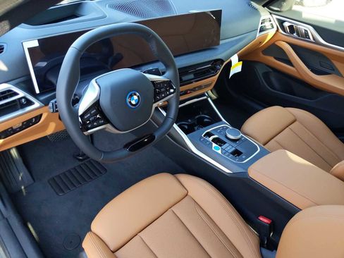 Used 2025 BMW i4 eDrive40 w/ Premium Package image 10