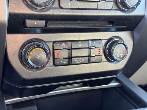 Used 2018 Ford F150 XLT w/ Equipment Group 302A Luxury image 21