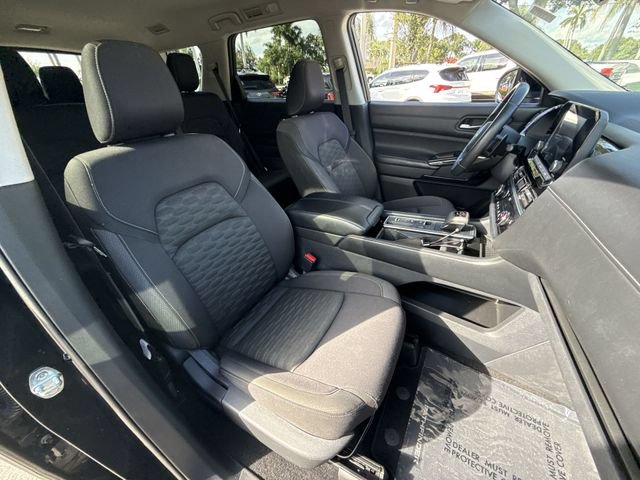 Used 2022 Nissan Pathfinder SV FWD image 27