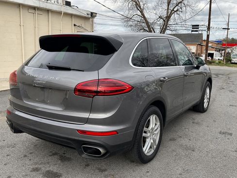 Used 2017 Porsche Cayenne Platinum Edition AWD/4WD image 7