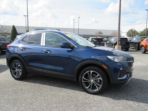 Used 2023 Buick Encore GX Select image 2