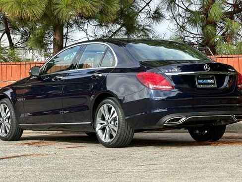 Used 2018 Mercedes-Benz C 300 4MATIC Sedan image 6