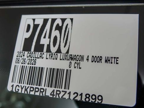 Used 2024 Cadillac Lyriq Luxury AWD/4WD image 33