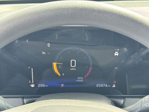 Used 2025 Chevrolet TrailBlazer LT FWD image 14