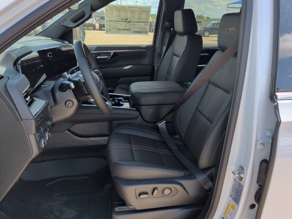 New 2026 Chevrolet Tahoe High Country AWD/4WD image 13