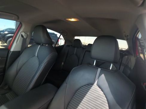Used 2023 Toyota Camry SE FWD image 15