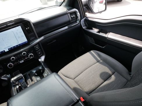 Used 2023 Ford F150 XLT AWD/4WD image 11
