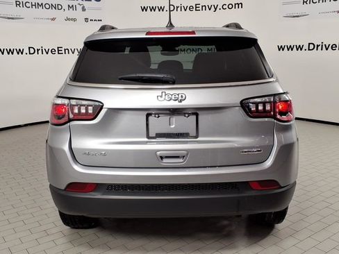 Used 2024 Jeep Compass Latitude image 5