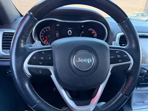 Used 2015 Jeep Grand Cherokee Overland image 12